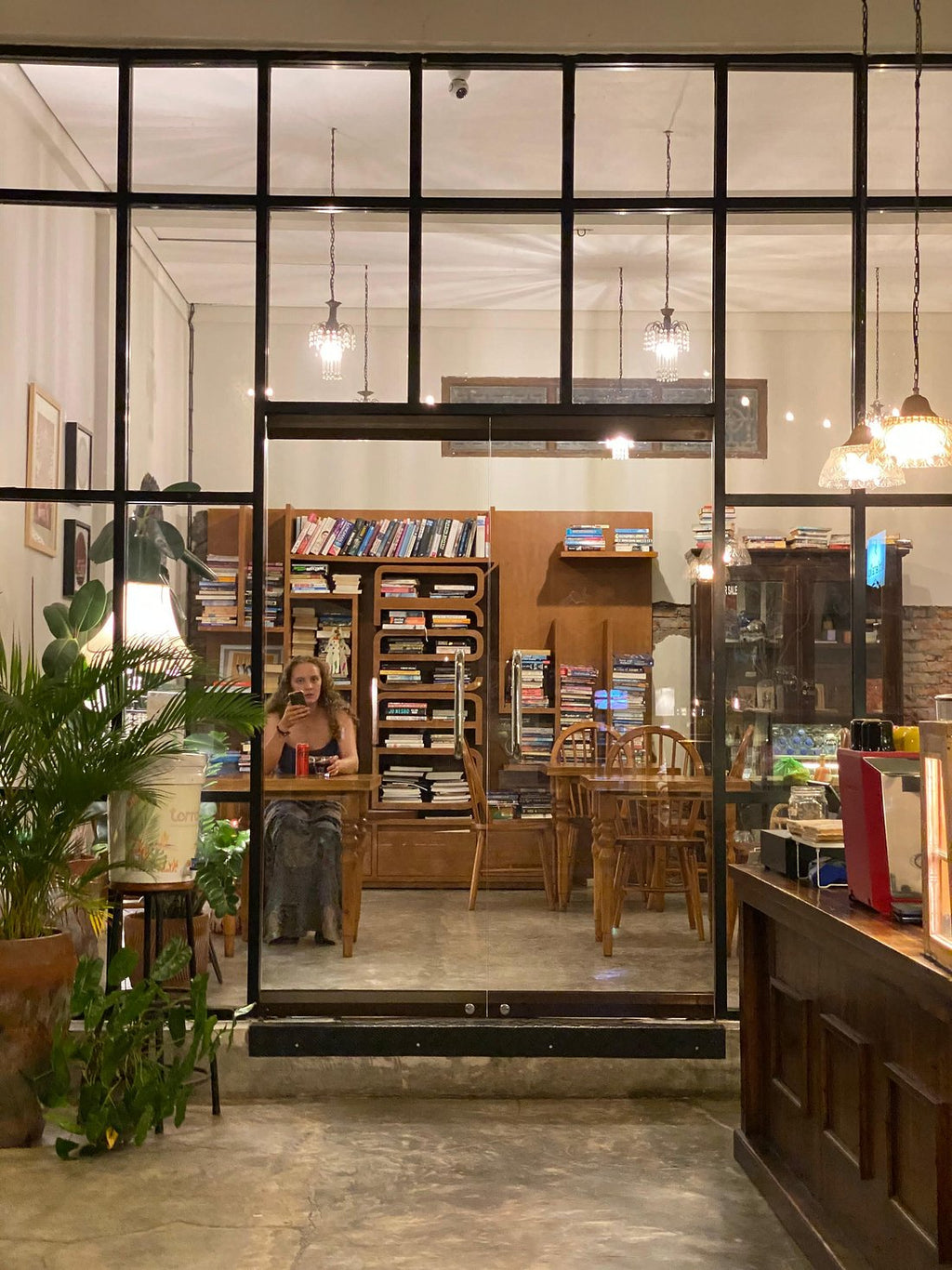 VAN GOGH'S CAFE AT NIGHT (Saturday 29 August 2026 - 10.00 AM WITA)